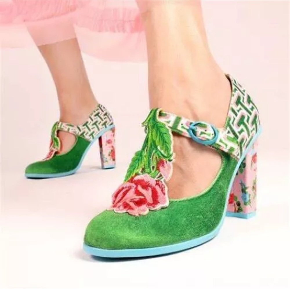 Hot Chocolate Rose Heels